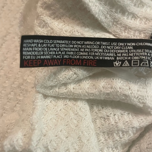 Urban Outfitters UO Out From Under Jojo Thermal Knit Oversized Top Size XS - Picture 6 of 7